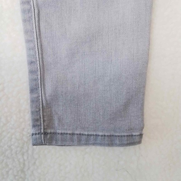 OshKosh Mid Rise Jegging Girl's‎ Size 10 in Light Wash Denim w/ Distressing - Picture 12 of 13
